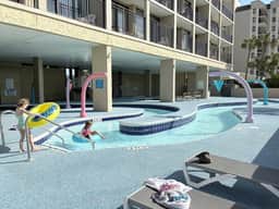 Beach Cove Resort-Top Floor-Pools/Hot Tubs-Lazy River-4 Night Min Stay-Sleeps 5