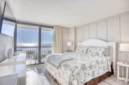 Windy Hill Beach-Sleeps 6-3bed/2bath-Oceanfront-Pool-WIFI-TV-16 Foot Balcony