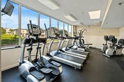 Crescent Shores-Oceanfront-Sleeps10-3br/3ba-5 Beds-Lazy River-Pools-Parking