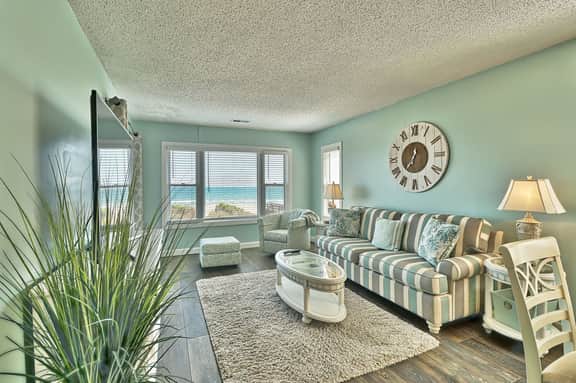 Dog Friendly-Sandy Dunes-Sleeps 8-3br/2b-Oceanfront-WIFI