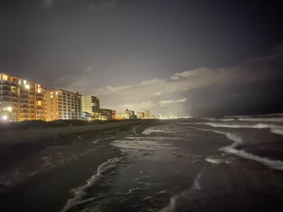 Family Friendly Top Floor Oceanfront Sleeps 6 Balcony Pools