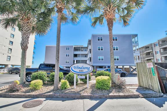 Seaside Escape at Windsong-Unit 306-Sleeps 4-1br/1ba-Balcony-WIFI-Parking