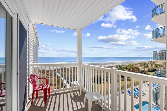 Ocean Pier Unit 303 Sleeps 6-2br/2ba-Full Kitchen-Pool-Direct Oceanfront Balcony