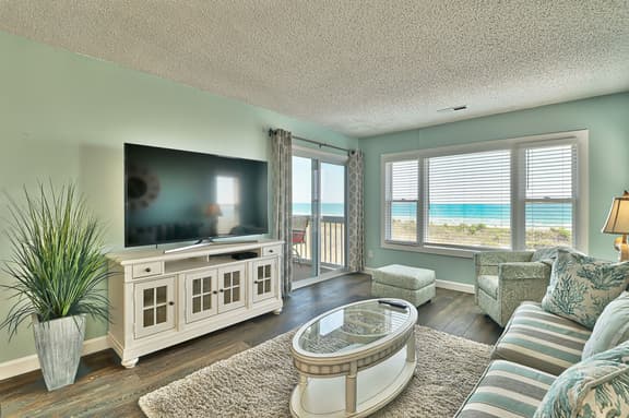 Dog Friendly-Sandy Dunes-Sleeps 8-3br/2b-Oceanfront-WIFI