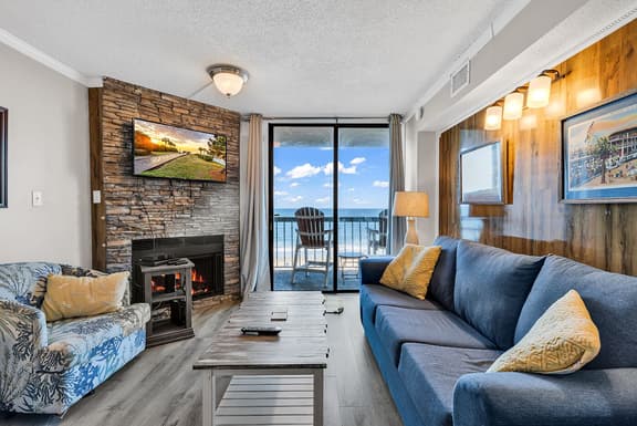 Windy Hill Beach-Sleeps 7-3bed/2bath-Oceanfront-Pool-WIFI-TV-16 Foot Balcony